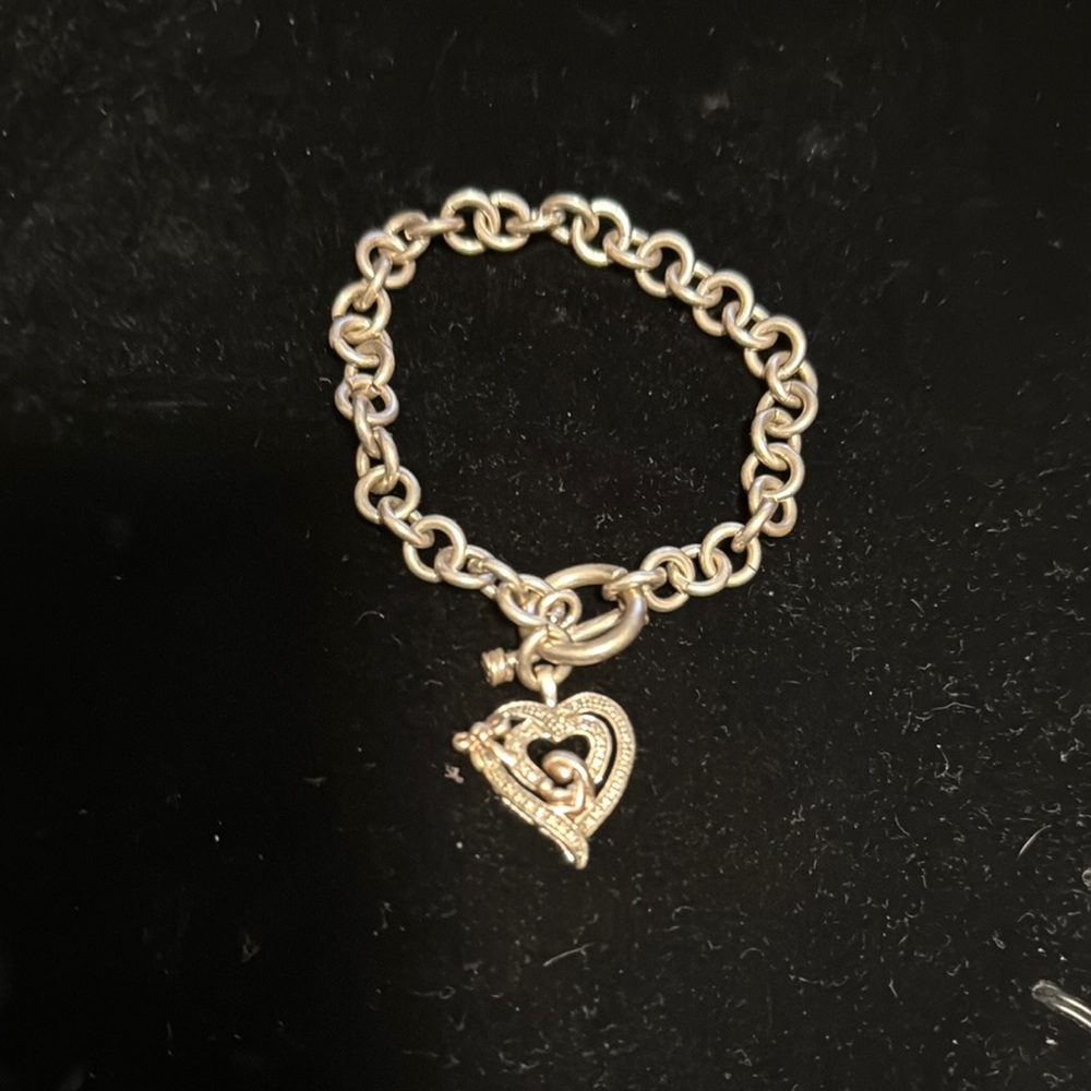Elegant Gold Heart Charm Bracelet